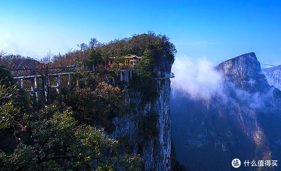 让你吹着口哨，听着音乐，看着美景，轻松游完张家界。