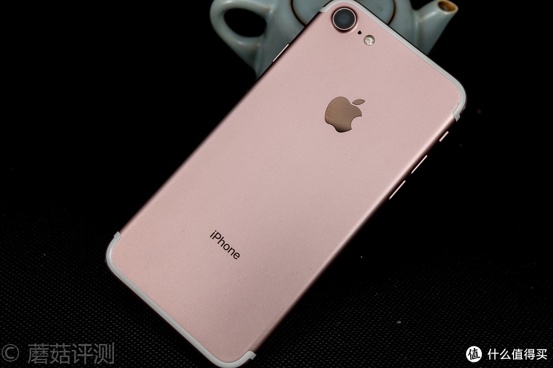 苹果7也有大容量电池—华严苛iPhone 7 大容量电池配件 拆机体验