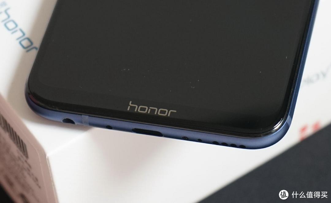 带涡轮增压的全面屏手机：Honor 荣耀Play 智能手机评测及对比测试