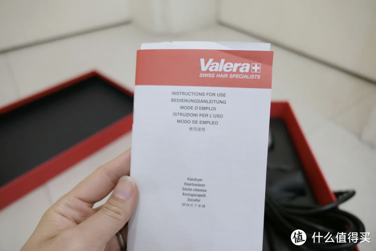 在家就能享受的沙龙级美发体验：Valera SilentJet 8600水护色吹风机评测