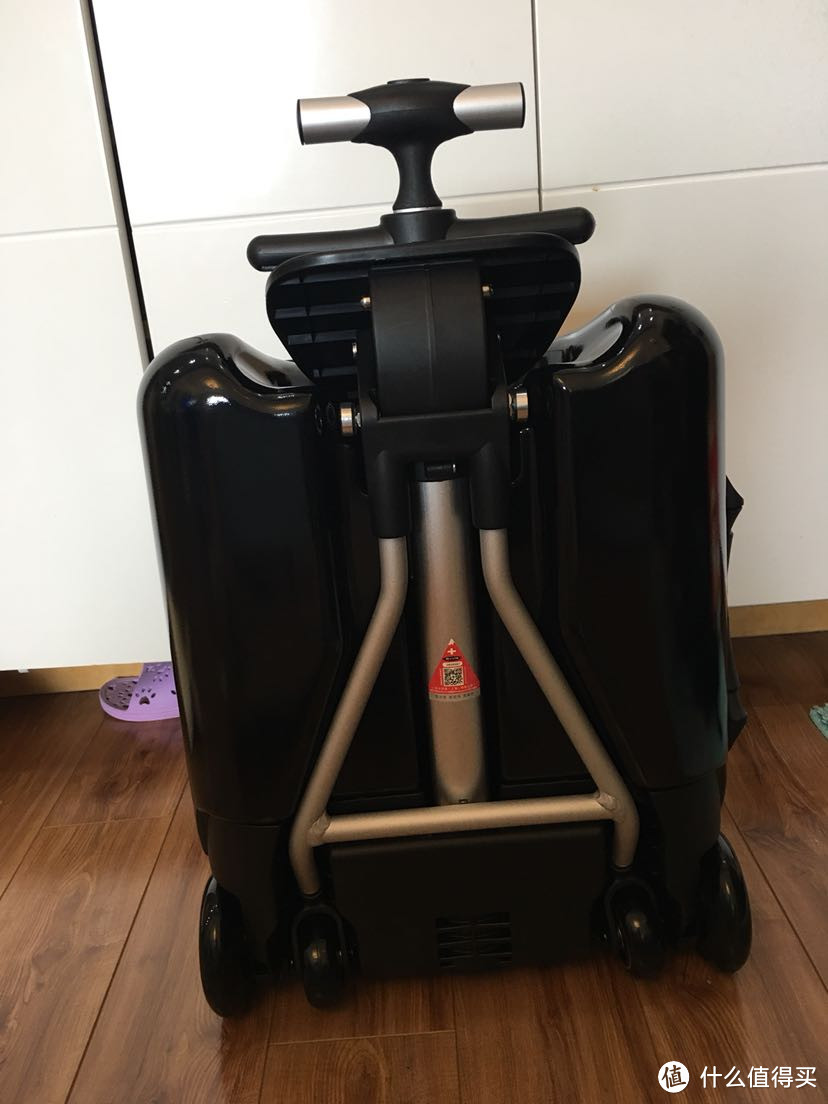 带娃旅行神器：瑞士 micro lazy luggage 儿童旅行箱 开箱记录