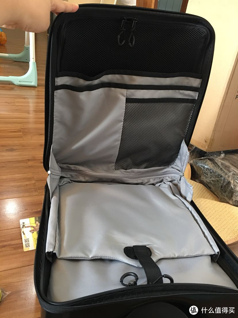 带娃旅行神器：瑞士 micro lazy luggage 儿童旅行箱 开箱记录