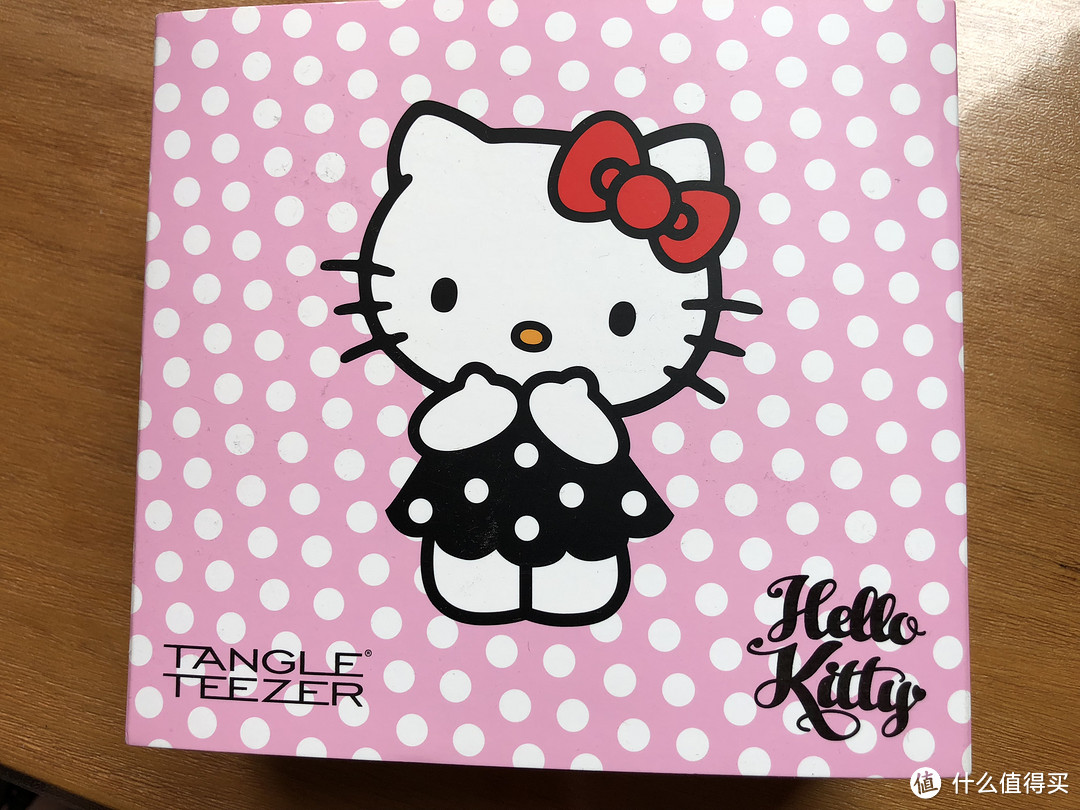 少女心爆棚的TANGLE TEEZER & HELLO KITTY 联名款