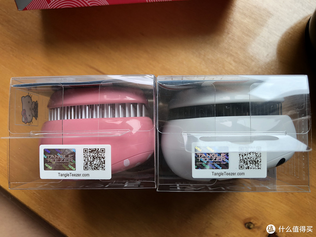 少女心爆棚的TANGLE TEEZER & HELLO KITTY 联名款