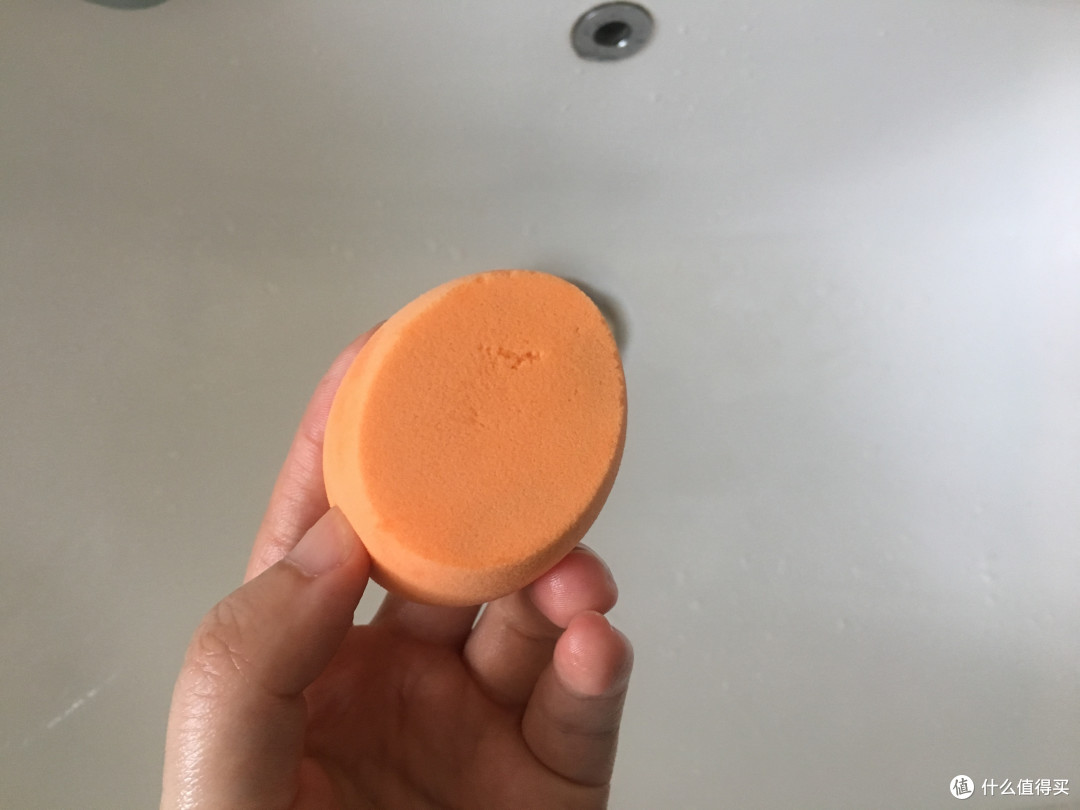 省钱新妙招！家居清洁用品就可以清洗化妆工具！