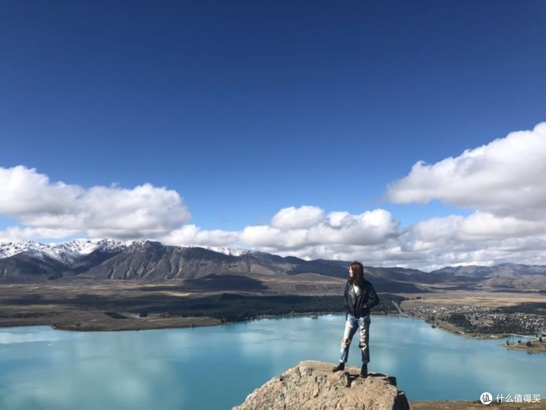 △拍摄于约翰山顶，背景是蒂卡波湖（iphone X拍摄，无修）