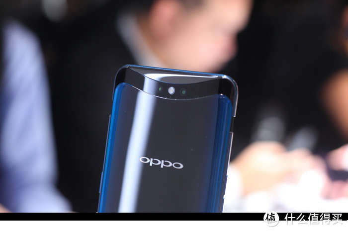 OPPO Find X现场评测：93.8%屏占比，摄像头可玩年