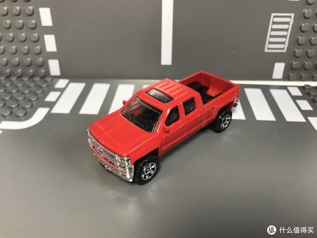 打折优惠凑单好物：Matchbox 火柴盒  CHEVY SILVERADO 1500 雪佛兰 2014款合金模型开箱