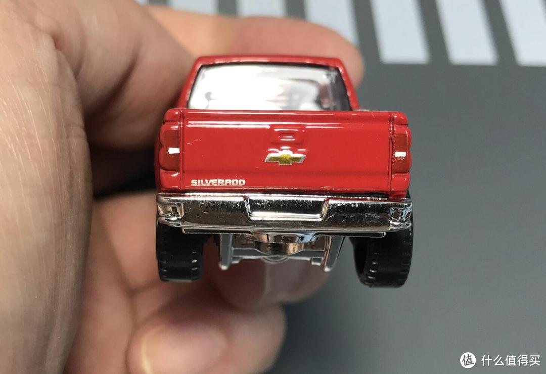 打折优惠凑单好物：Matchbox 火柴盒  CHEVY SILVERADO 1500 雪佛兰 2014款合金模型开箱