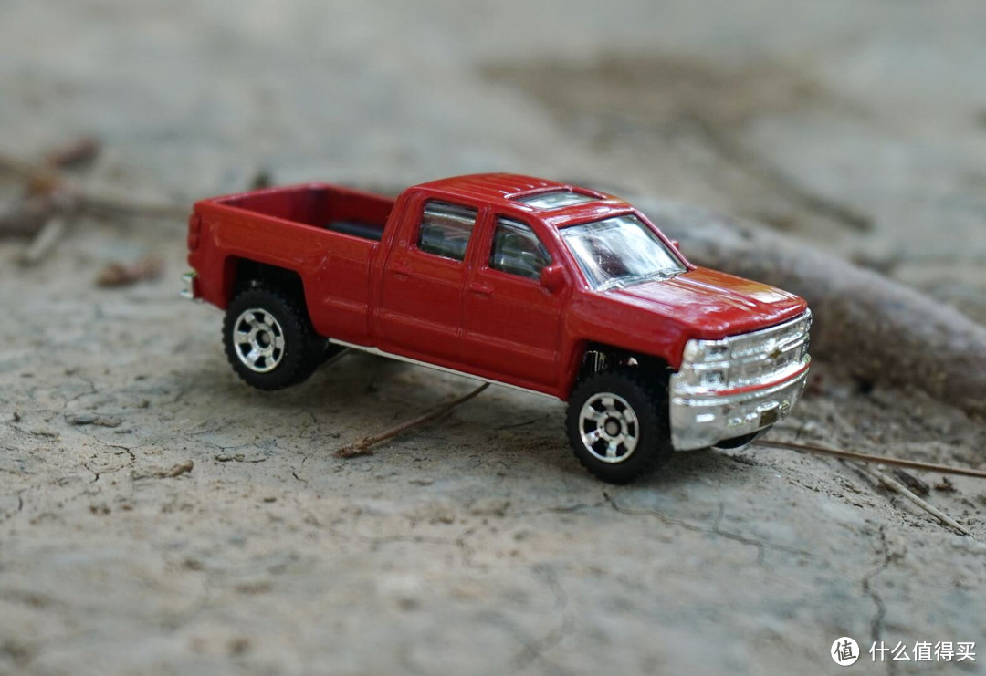 打折优惠凑单好物：Matchbox 火柴盒  CHEVY SILVERADO 1500 雪佛兰 2014款合金模型开箱