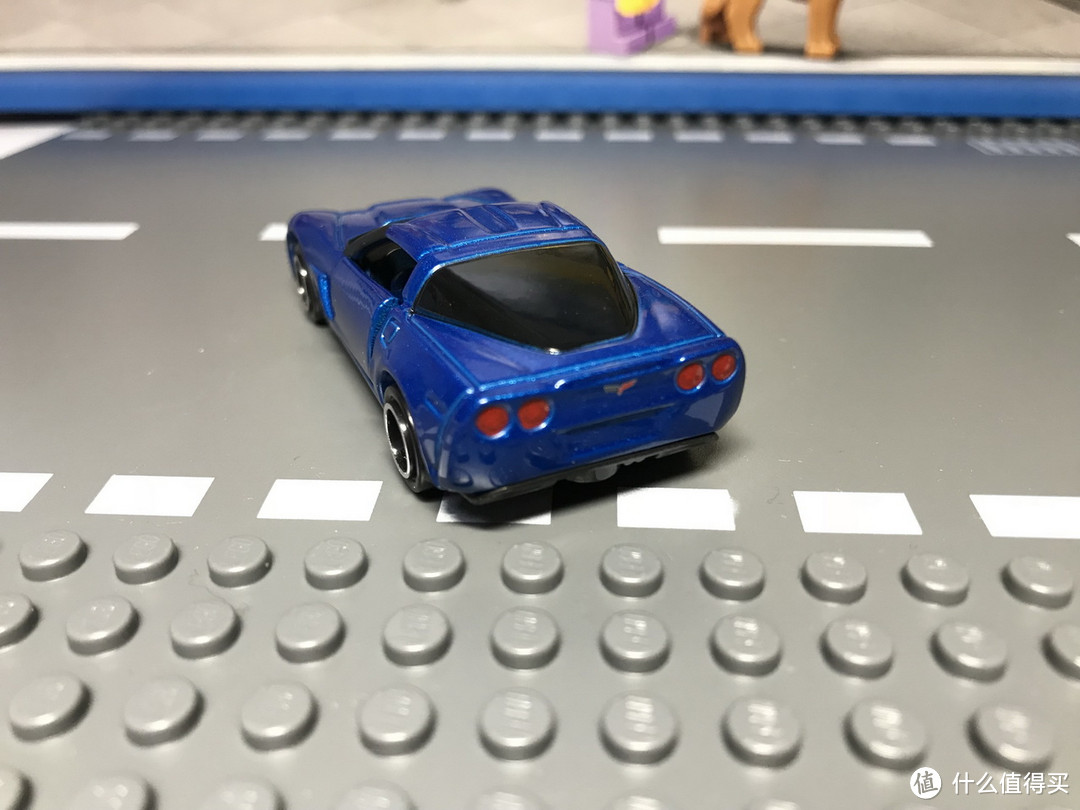 打折优惠凑单好物：TOMICA 多美卡 Chevrolet Corvette Z06 雪佛莱 合金玩具车模型开箱