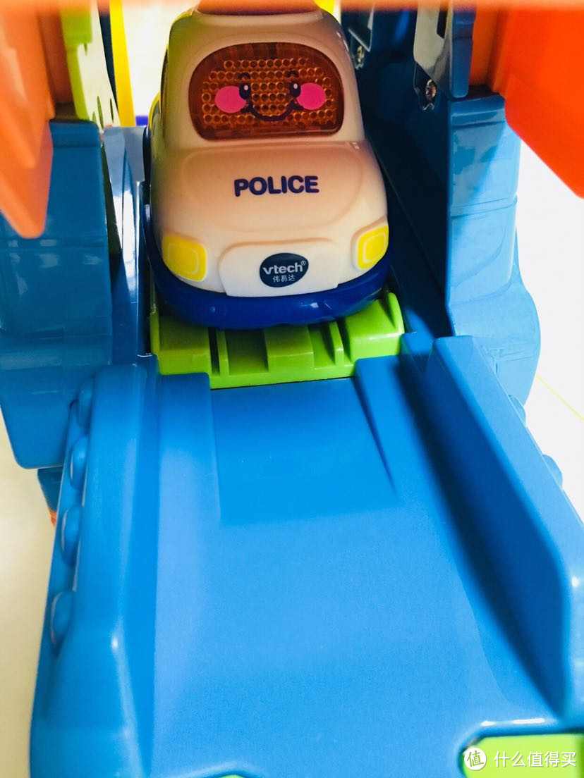 Vtech 伟易达 神奇轨道车警察局特别版 开箱