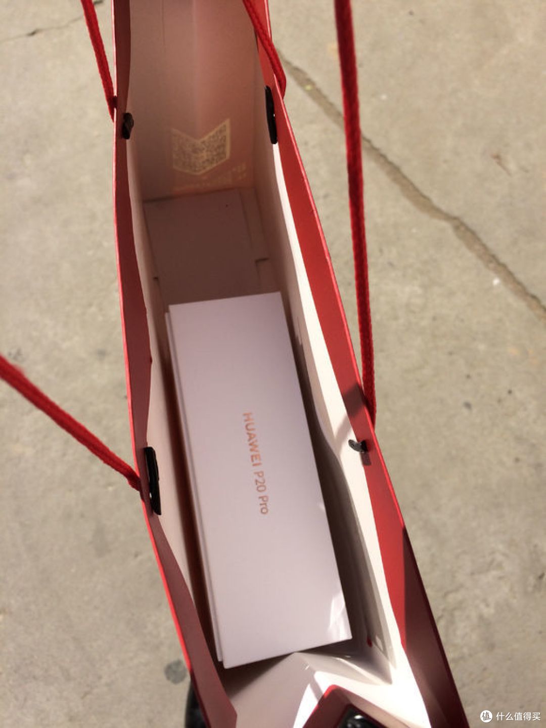 论美貌颜值实用集一身—超详细开箱评测华为p20