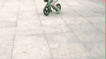 驰润 儿童平衡滑行车使用总结(易用性|重量|优点|缺点)