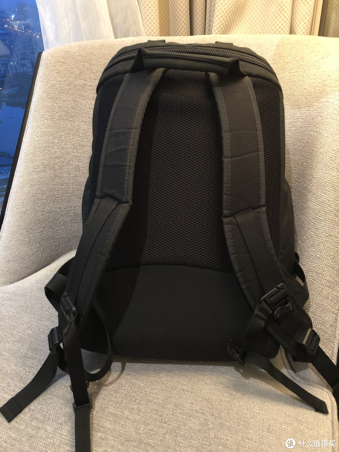 心血来潮给TOM BIHN Smart Alec做一个评测