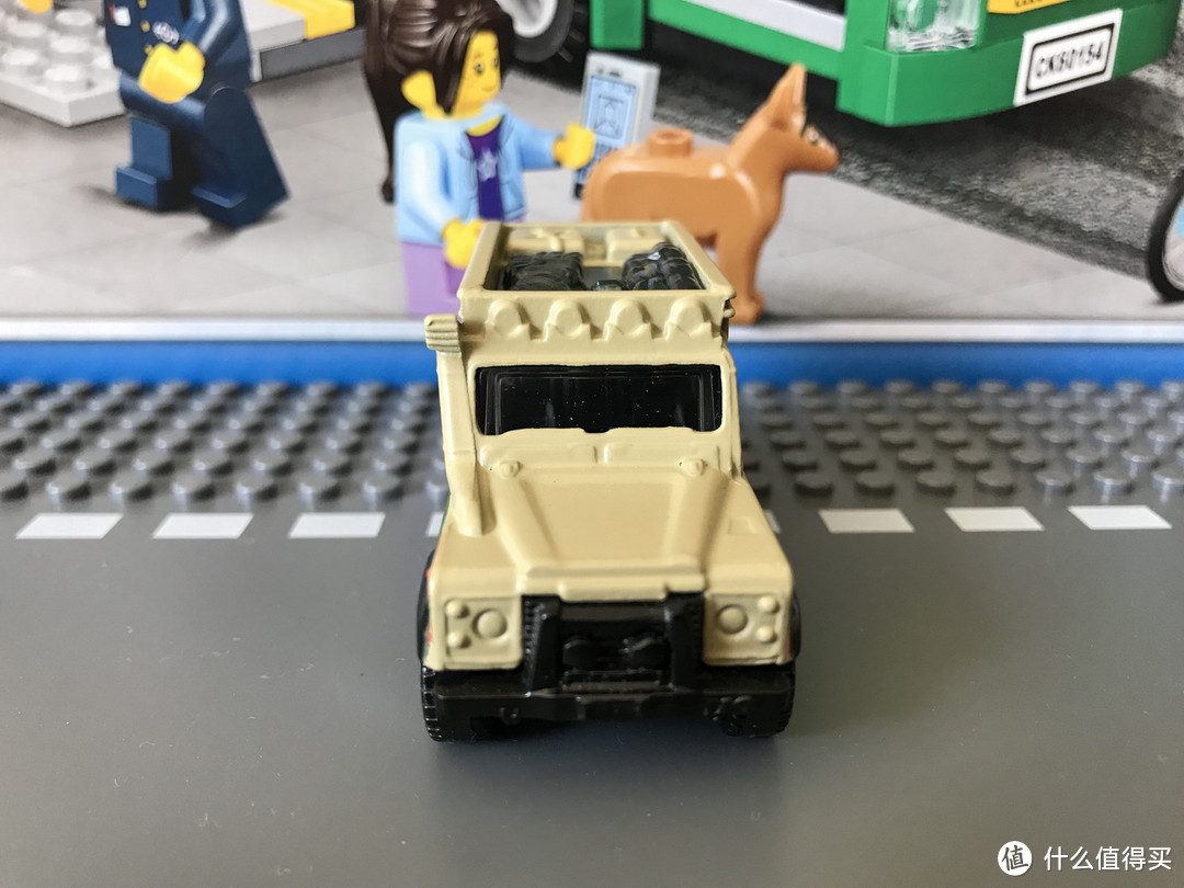 打折优惠凑单好物：Matchbox 火柴盒 路虎 Land Rover Defender 110 合金玩具车