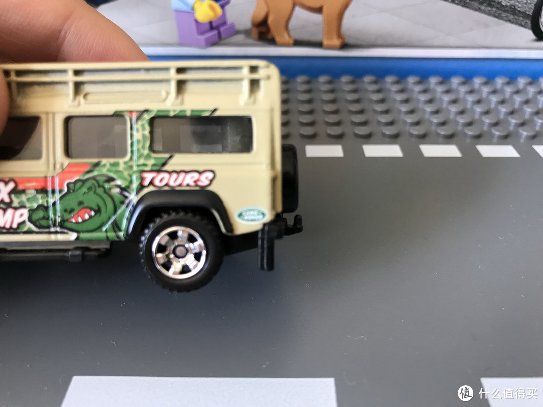 打折优惠凑单好物：Matchbox 火柴盒 路虎 Land Rover Defender 110 合金玩具车