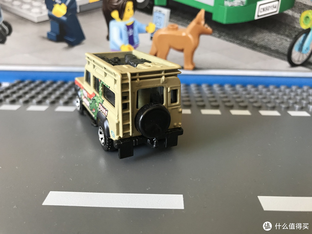 打折优惠凑单好物：Matchbox 火柴盒 路虎 Land Rover Defender 110 合金玩具车