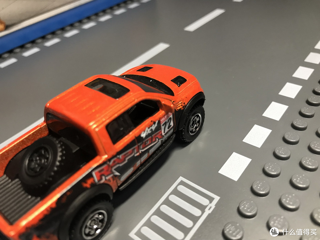 打折优惠凑单好物：Matchbox 火柴盒 福特 FORD F-150 SVT RAPTOR 合金皮卡