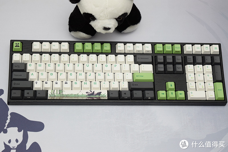 久违的中国风——Varmilo 阿米洛 熊猫版机械键盘开箱