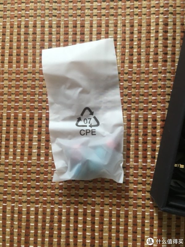 红蓝配色挺不错