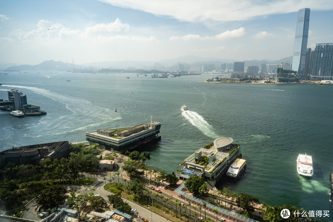 港澳两家四季酒店 (上) 香港四季 (Four Seasons Hotel Hong Kong)