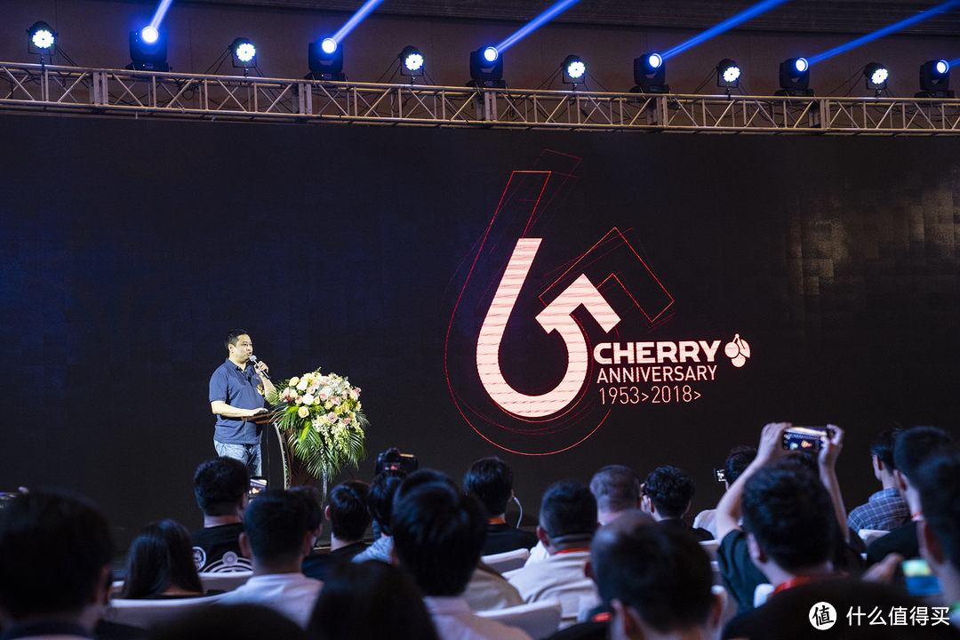 CHERRY中国区CEO韩伯翰先生 ·  对了偷偷告诉你韩总是个80后，个人魅力很强