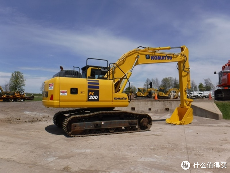 打折优惠凑单好物：TOMICA 多美卡 KOMATSU EXCAVATOR PC200-10 小松挖掘机开箱