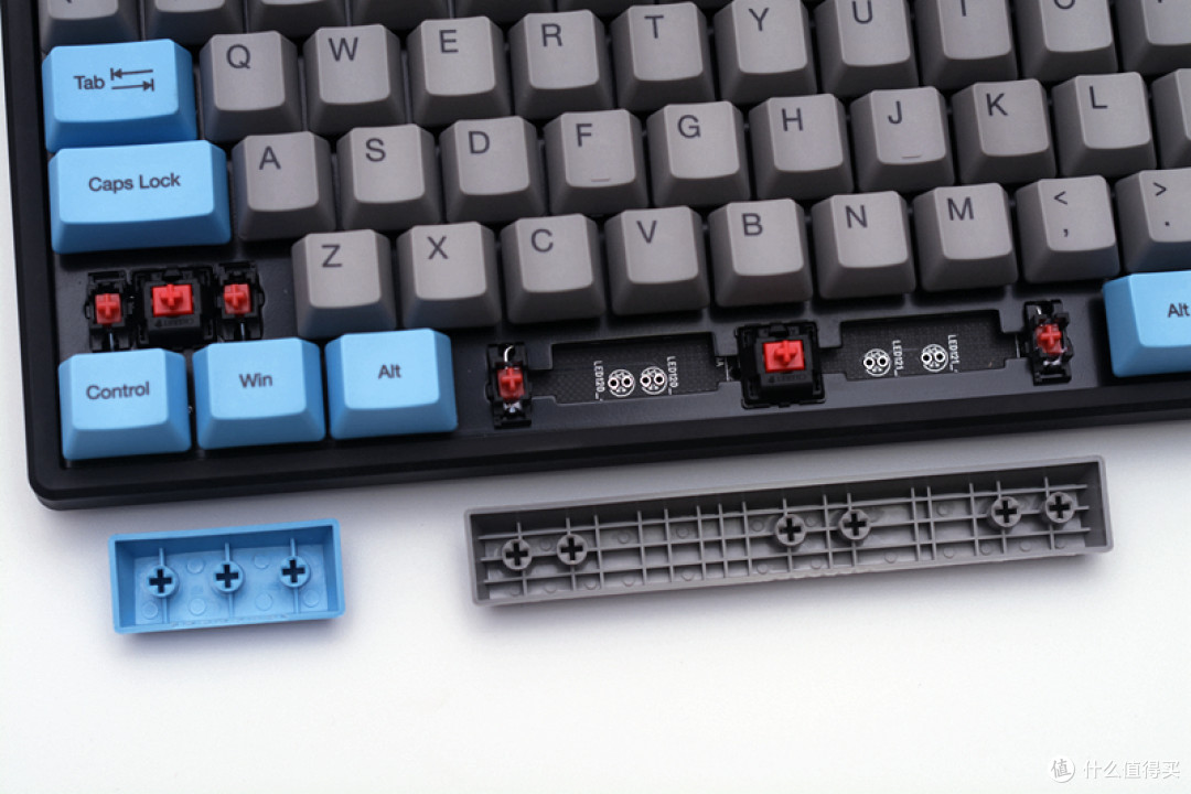简单就好,AKKO Ducky One PBT热升华 机械键盘 开箱体验