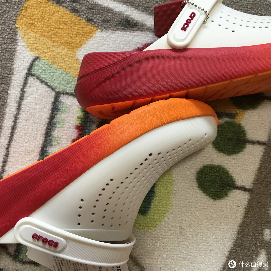 雨天好鞋！Crocs 新款 LiteRide 渐变克骆格