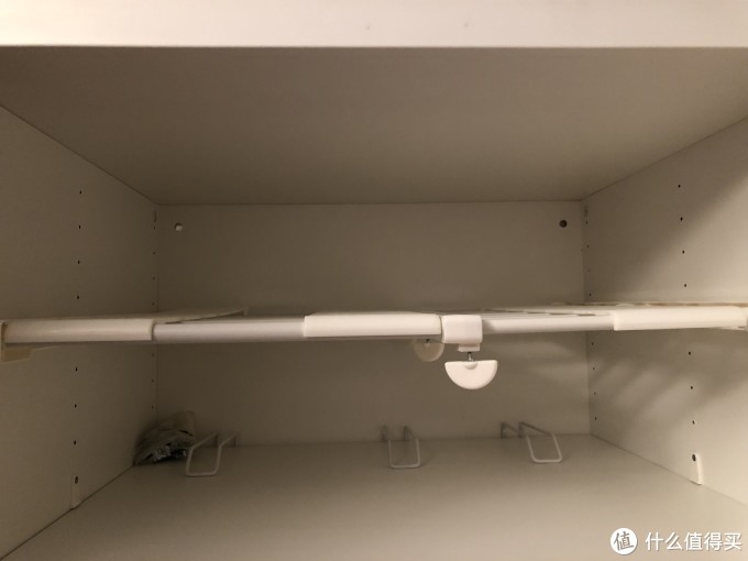 儿童衣柜的再格局:分层隔板和分隔栏的使用(附口袋式收纳法)
