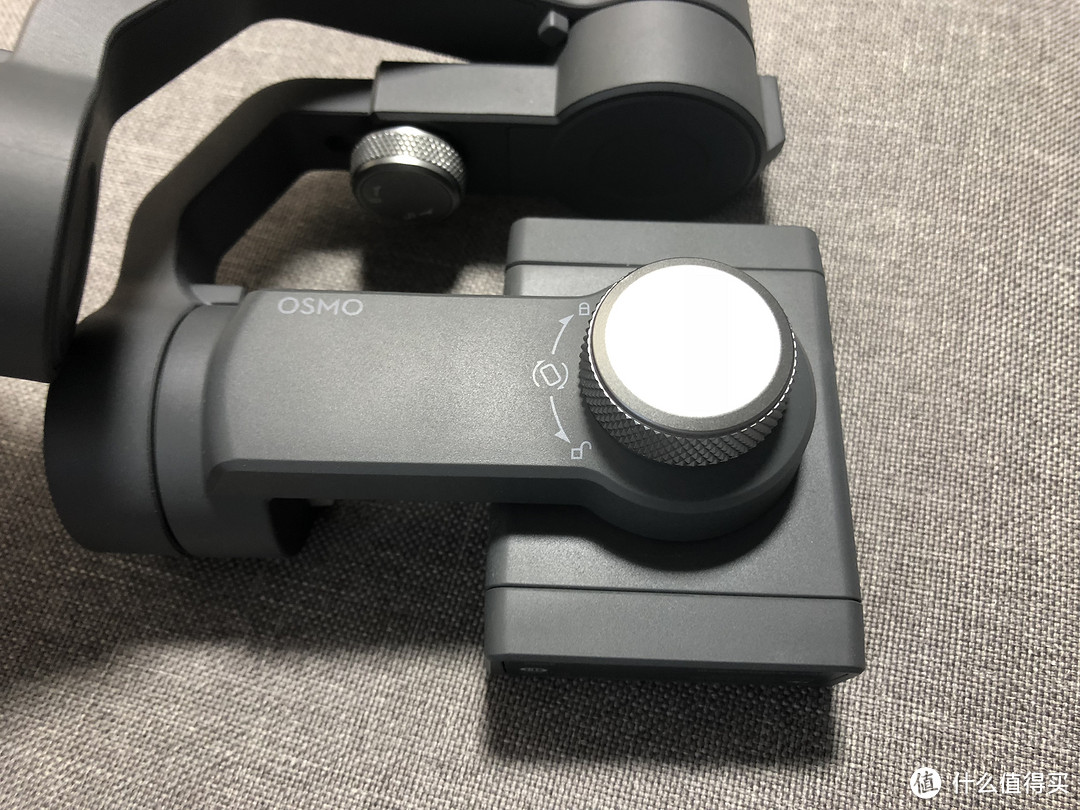 用了智云想大疆，用了大疆想智云—OSMO Mobile2再度入手加对比Smooth4