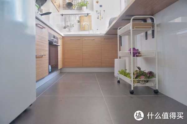 一字型厨房如何装修才能不浪费空间？