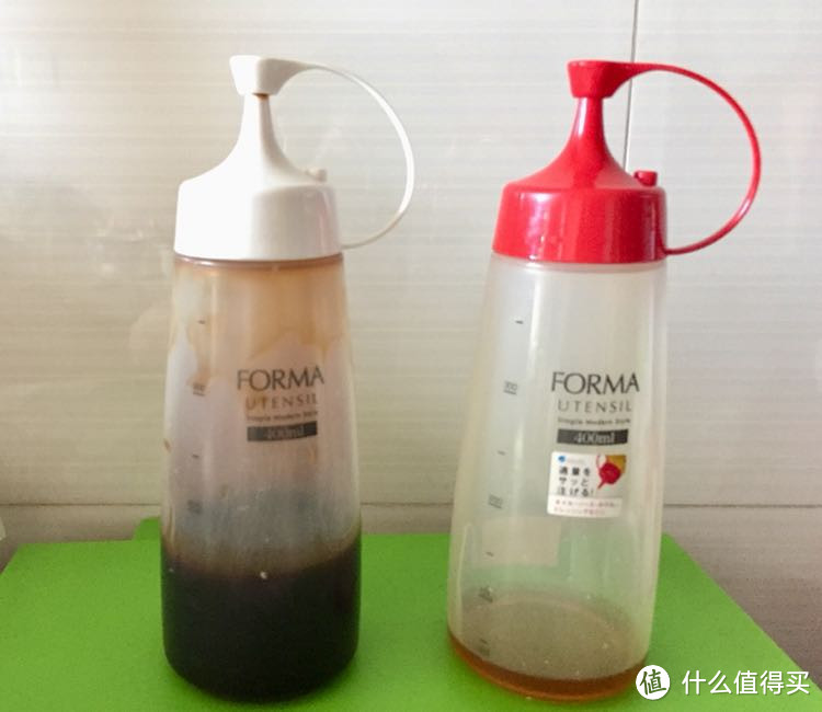 我买的是最大规格，400ml，2个，装了耗油和芝麻油