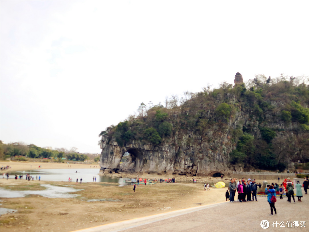 初到桂林，游象山公园，品桂林美食