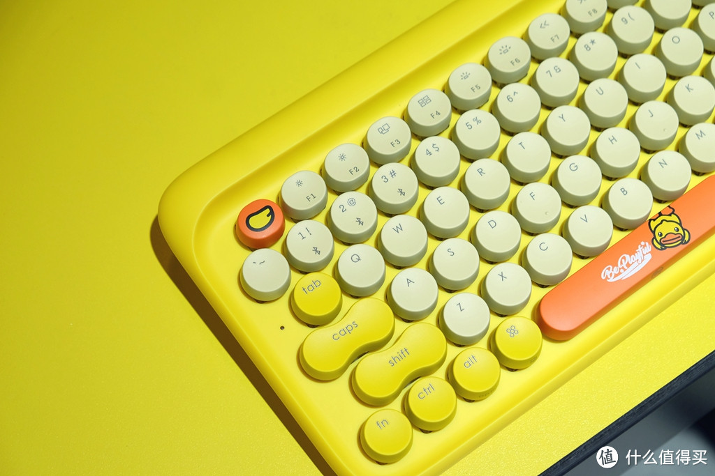 这款真的是机械键盘，只不过颜色能不能让你接受，就不好说了