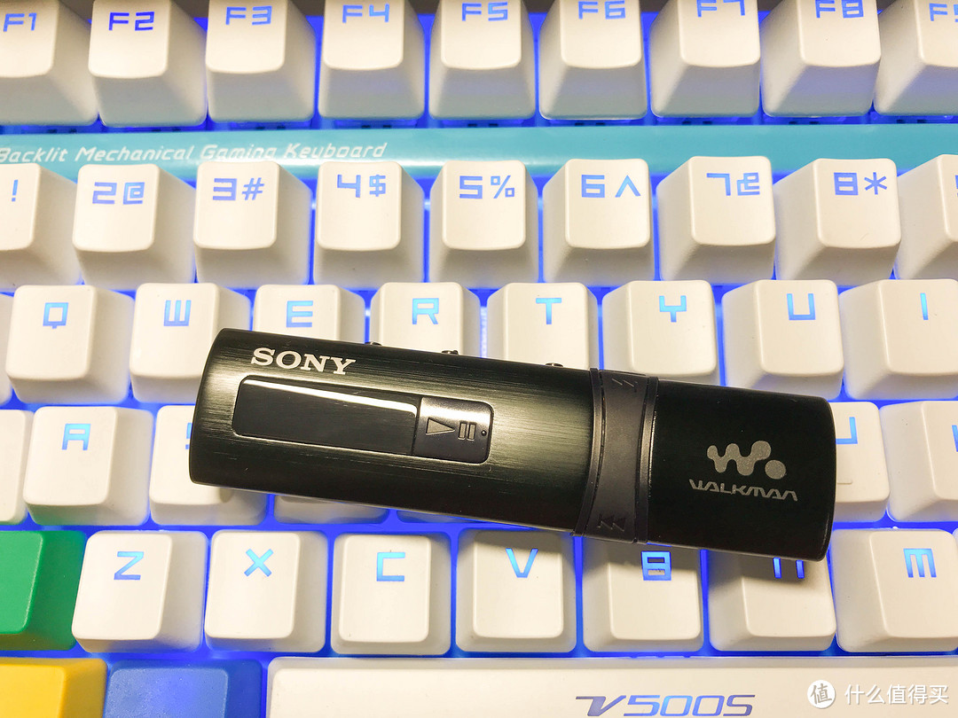 Sony 索尼 NWZ-B183F 迷你便携MP3播放器 开箱