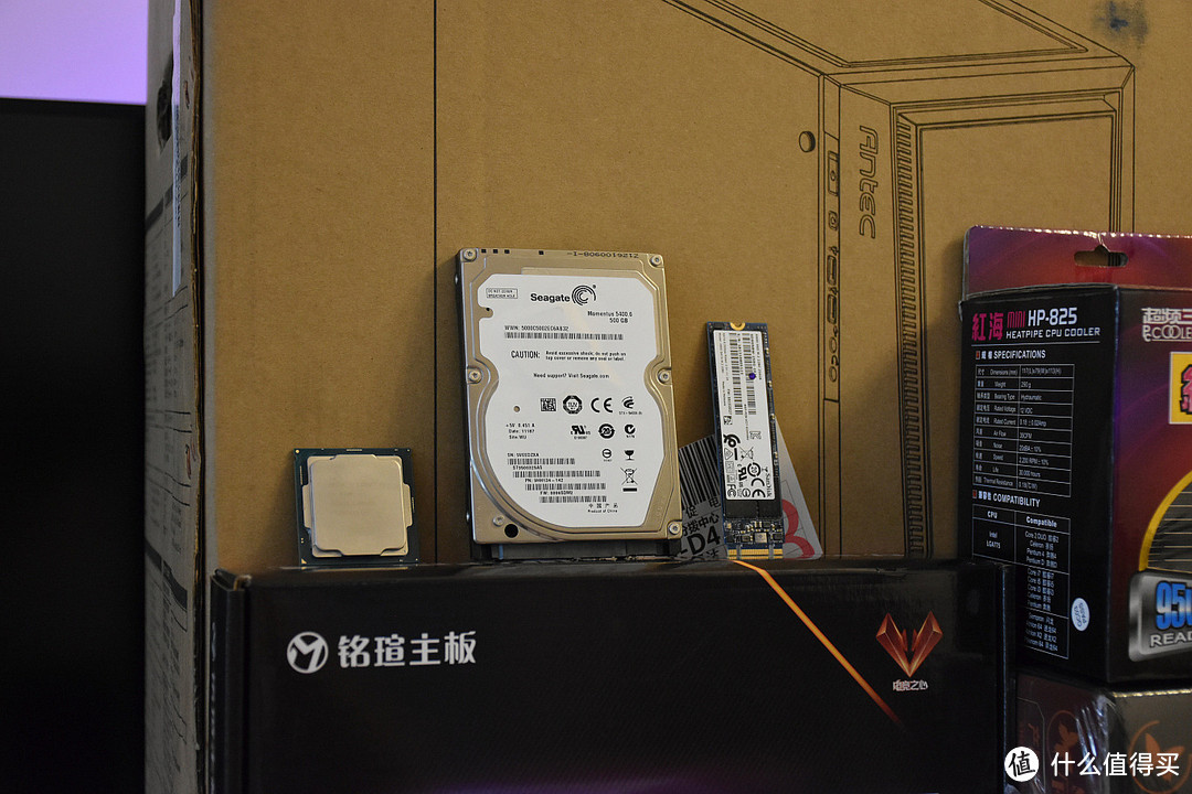 科长让我帮装机,3000元八代酷睿i5办公主机装机记录