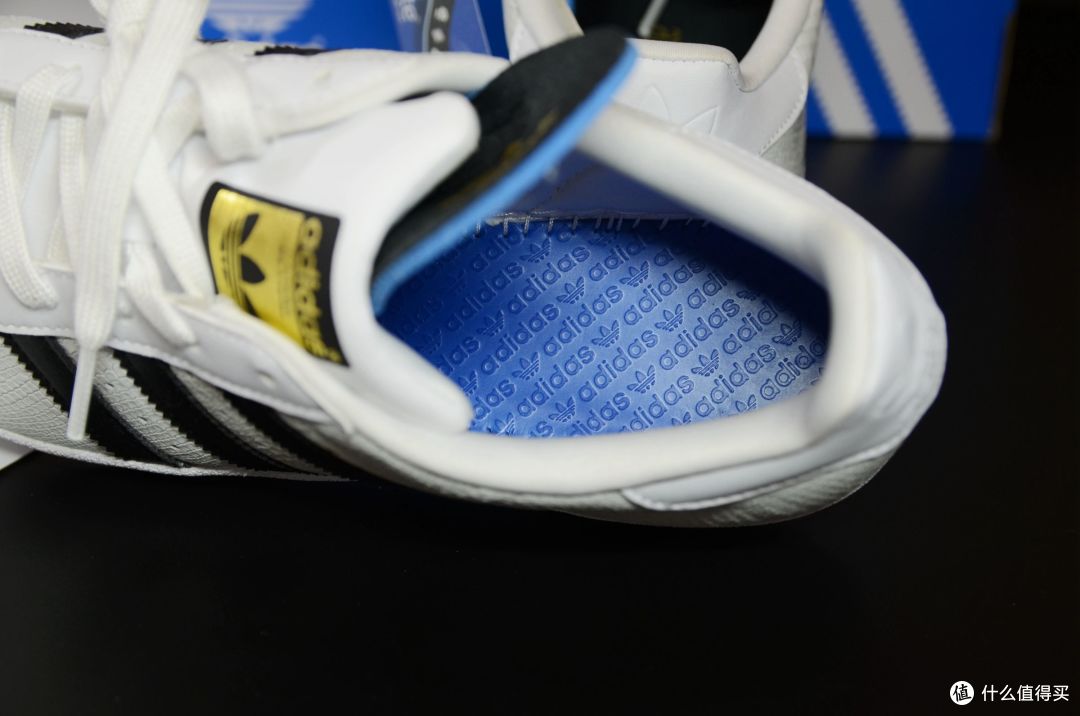 ADIDAS 阿迪达斯 三叶草 SUPERSTAR 贝壳头白蛇皮纹休闲运动鞋开箱