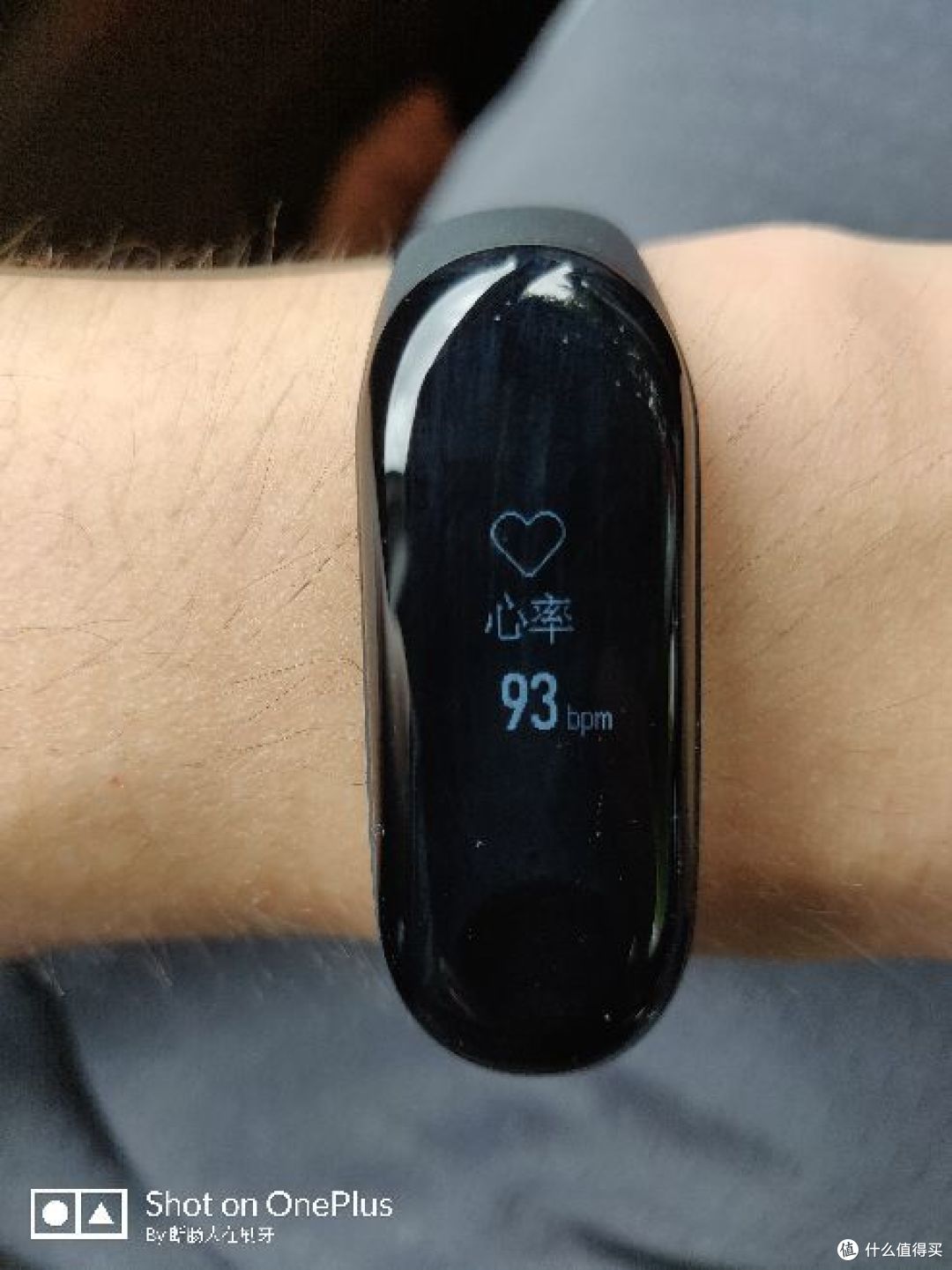今天刚刚去打篮球,测心率如果是出汗量大的话就会一直测不出