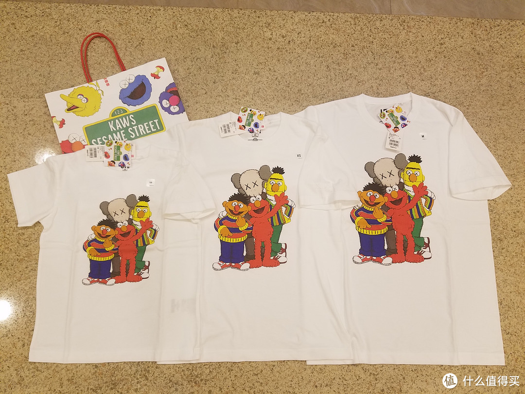 KAWS x《SESAME STREET》UT 优衣库三方联名亲子装入手记