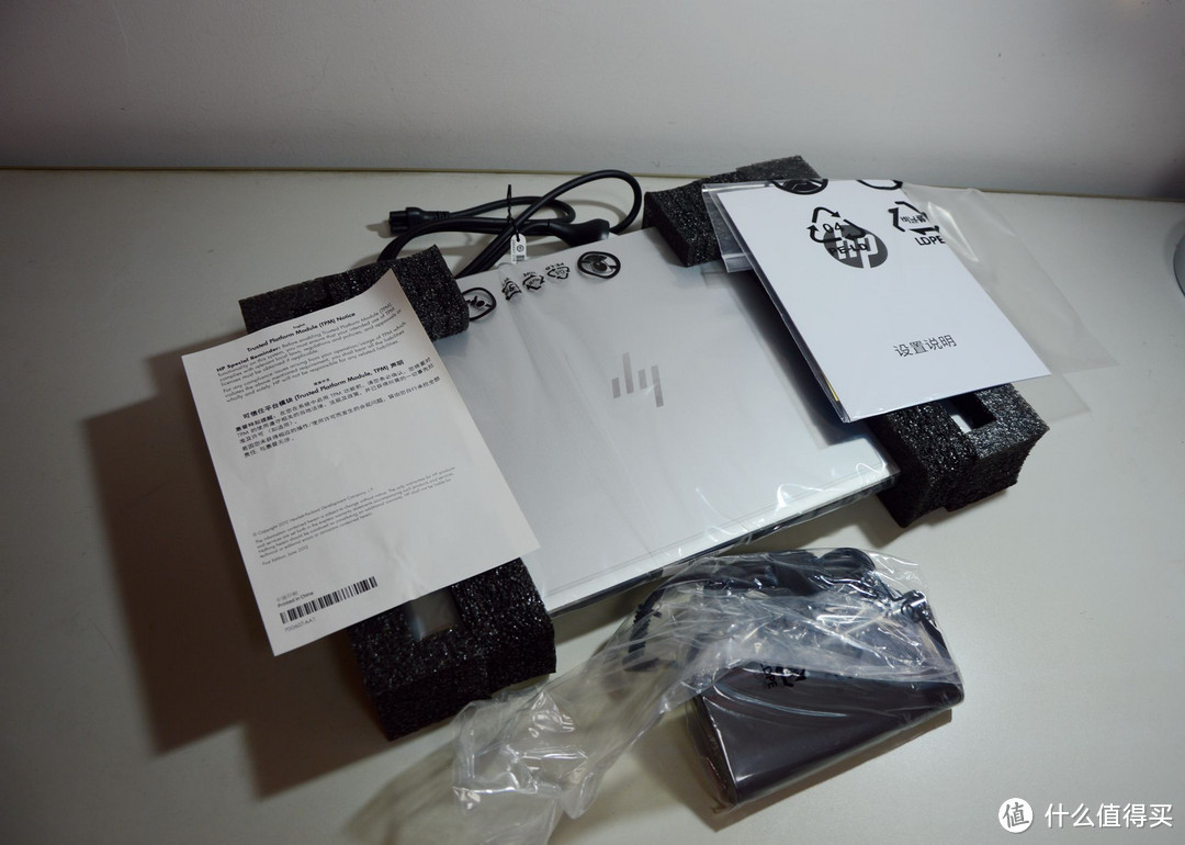 HP 惠普 ELITEBOOK 1050 G1 笔记本 开箱和简单测试