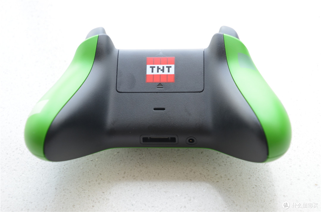 重拾童年玩游戏的乐趣？《我的世界》限量版国行Xbox One S开箱简评