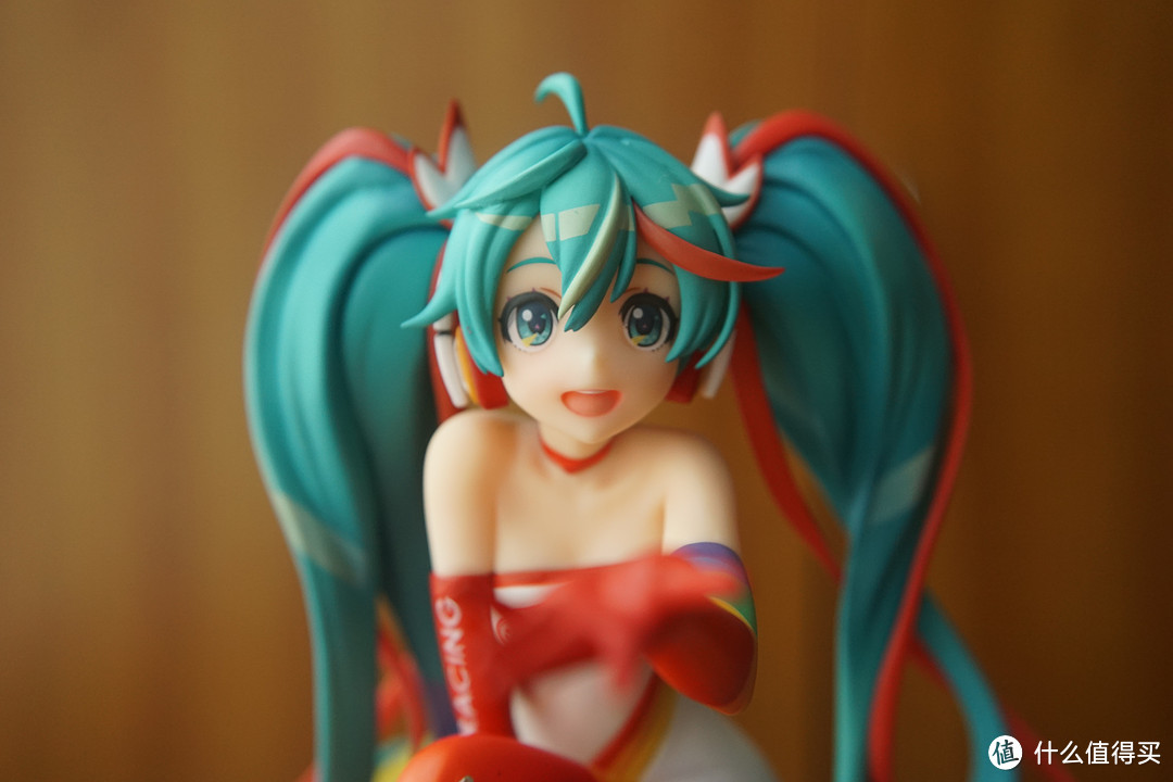 2016 Racing Miku，赛车初音手办