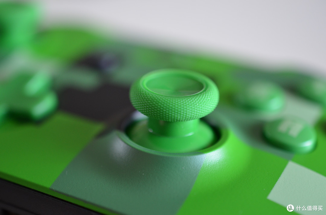 重拾童年玩游戏的乐趣？《我的世界》限量版国行Xbox One S开箱简评