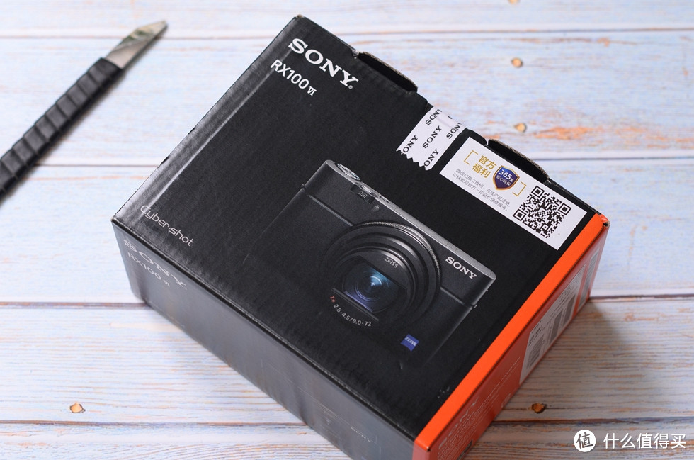 SONY RX100M6开箱，和黑卡3对比