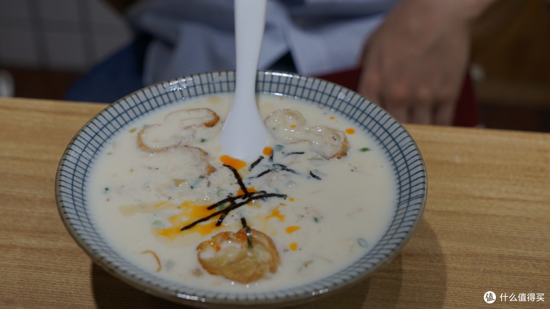 老婆晚上撒娇想吃油条粢饭？去日月光吧