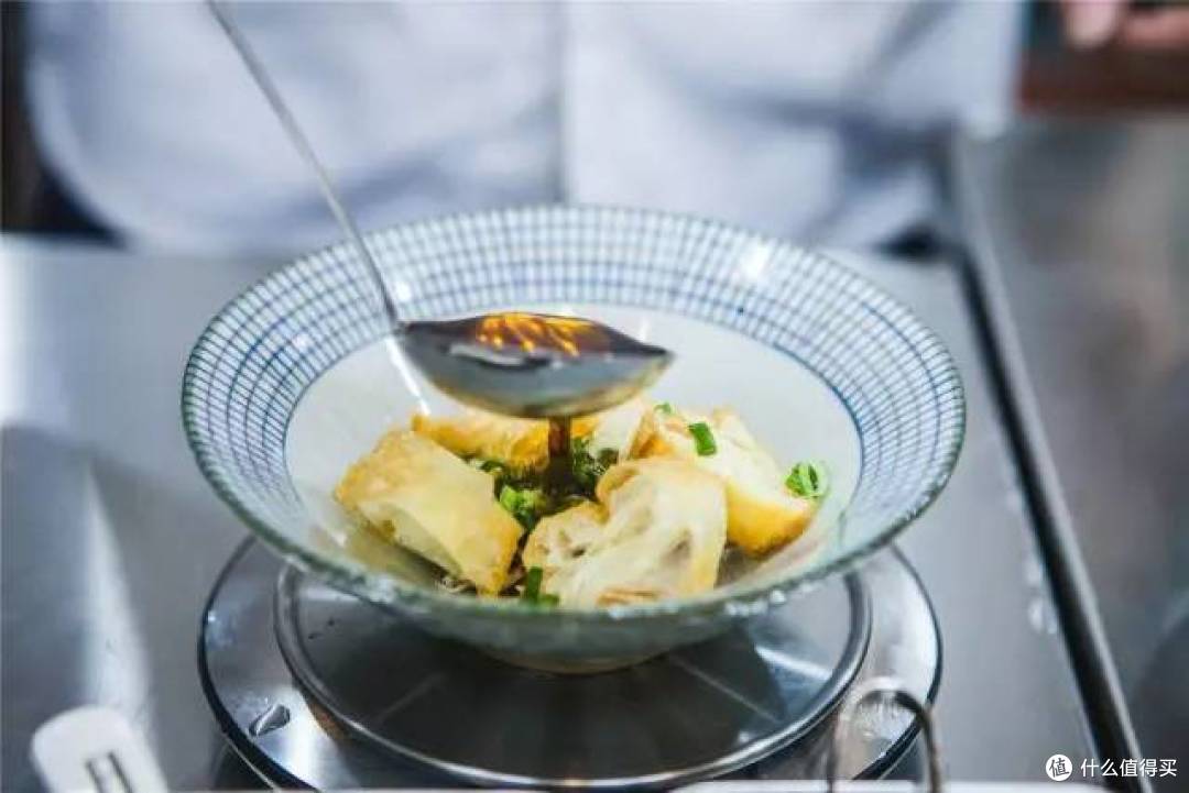 老婆晚上撒娇想吃油条粢饭？去日月光吧