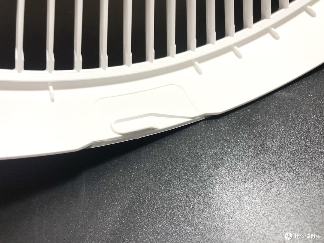 清凉一夏:有颜值又有料的智米 ZRFFS01ZM 自然风风扇