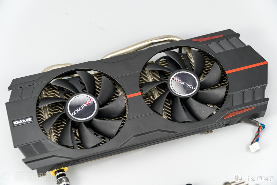 更换显卡散热风扇，老旧显卡重获新生—七彩虹 GTX760 更换显卡风扇